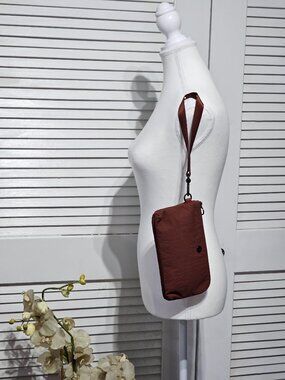 Lululemon Athletica Women's Brick Nylon Now and Always Pouch Wristlet 3307